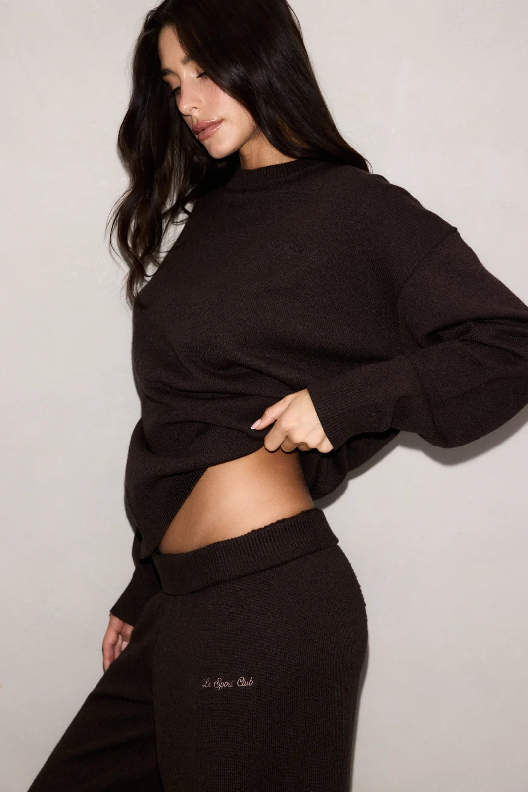 SOFT KNIT CREWNECK BRUN - zdjęcie 4 z 8