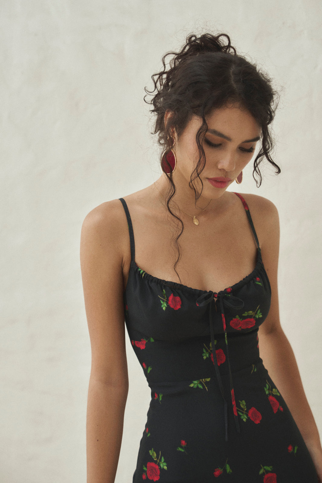 Amelie dark romance rose
