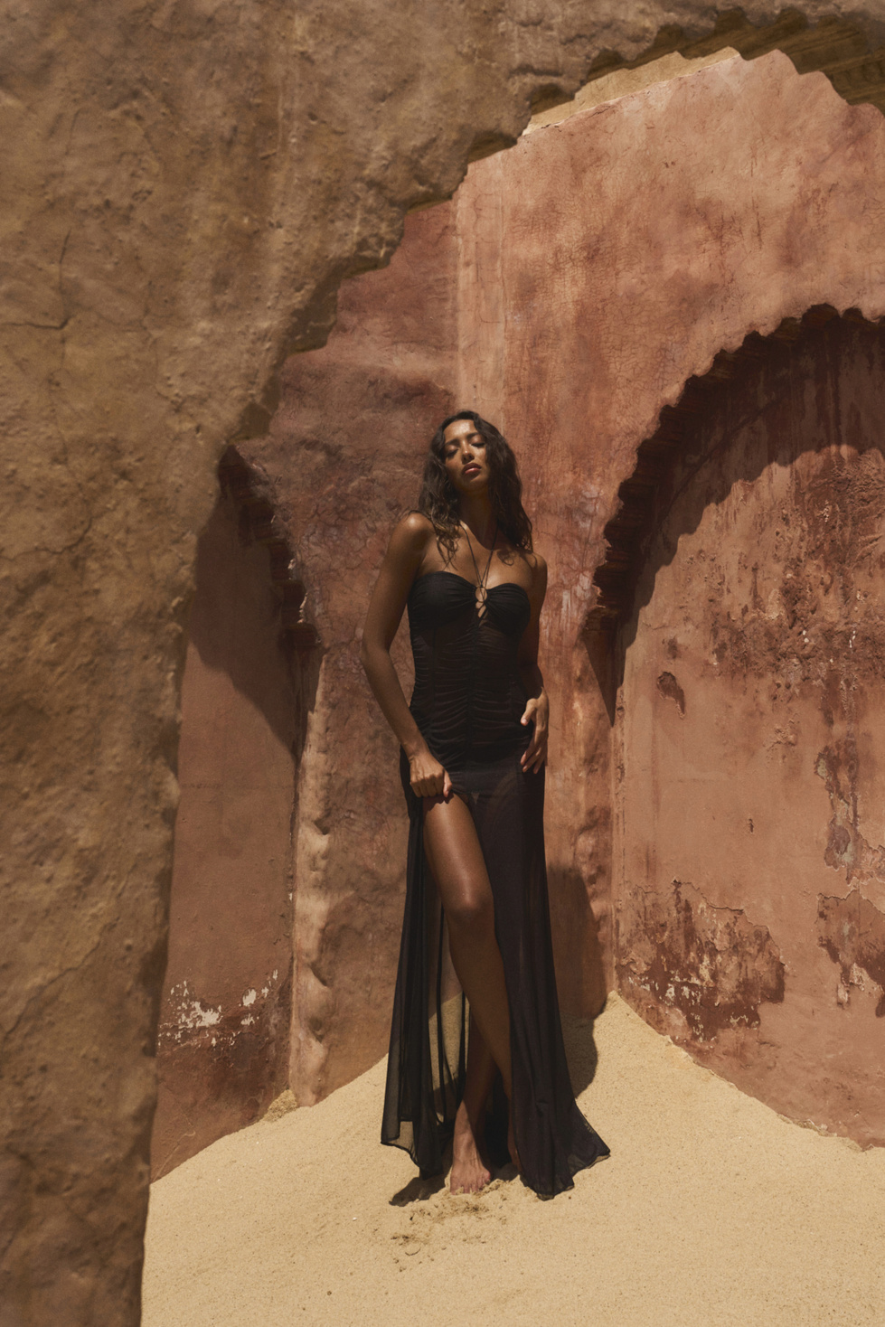ZARA NOIR